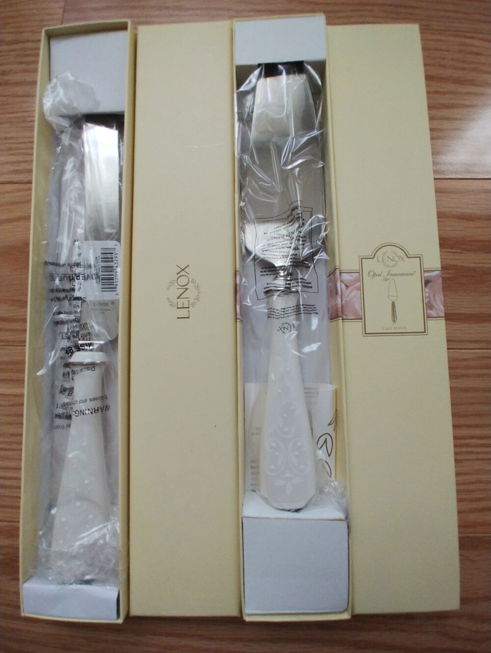 New Lenox Opal Innocence Cake Server and Knife Set